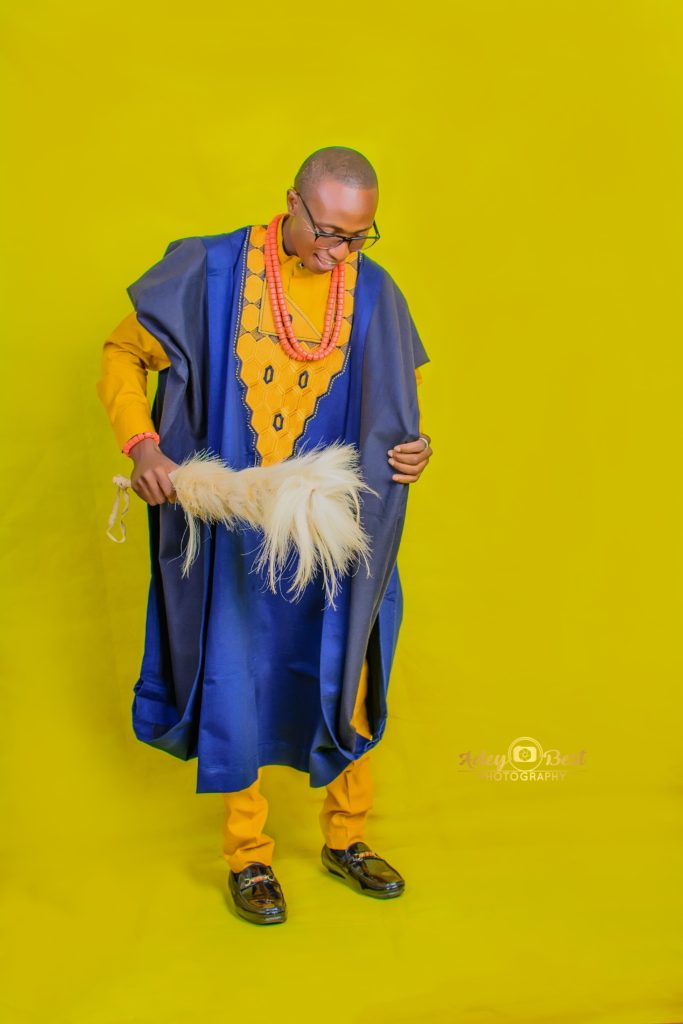 How to live life-Agbada style dancing